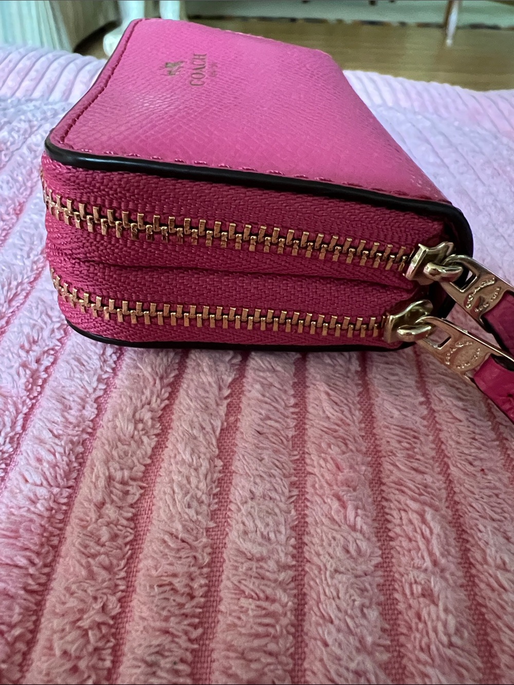Coach Double Zip Card Case/Wallet-Like New - Picture 6 of 15